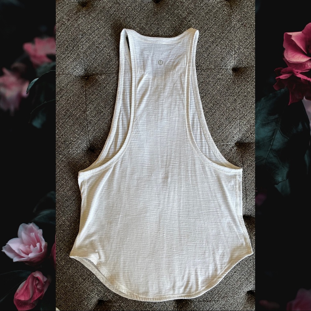 Lululemon white tank top size 4